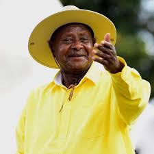 Museveni asonyiwe abasibe 833