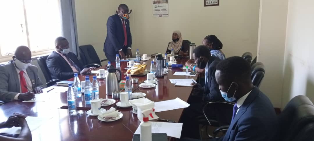 Minisita Mayanja asisinkanye abakulembeze ba Adhola