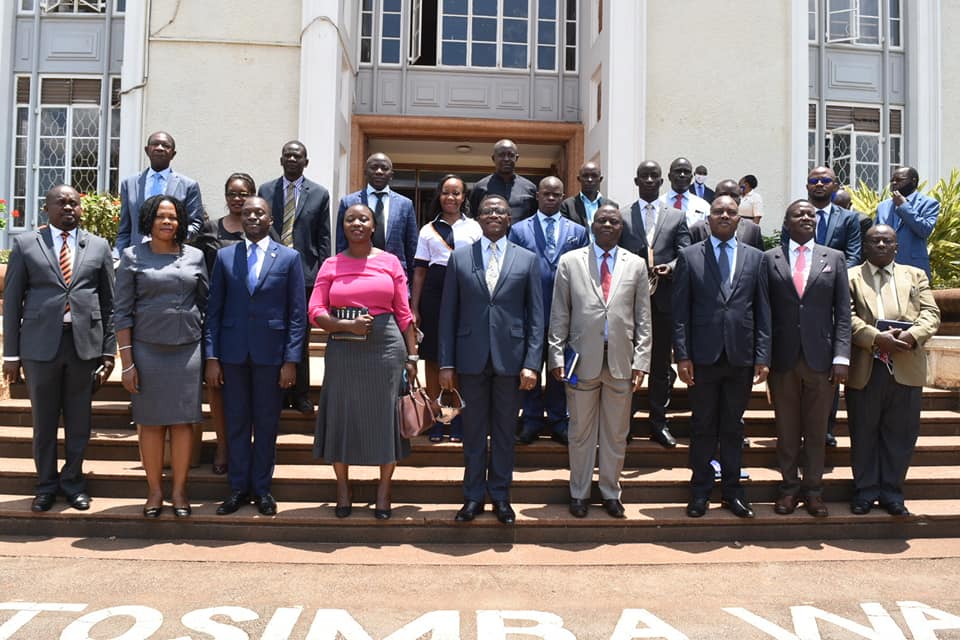 Katikkiro Asisinkanye Abakulira Bboodi z’Ebitongole bya Buganda