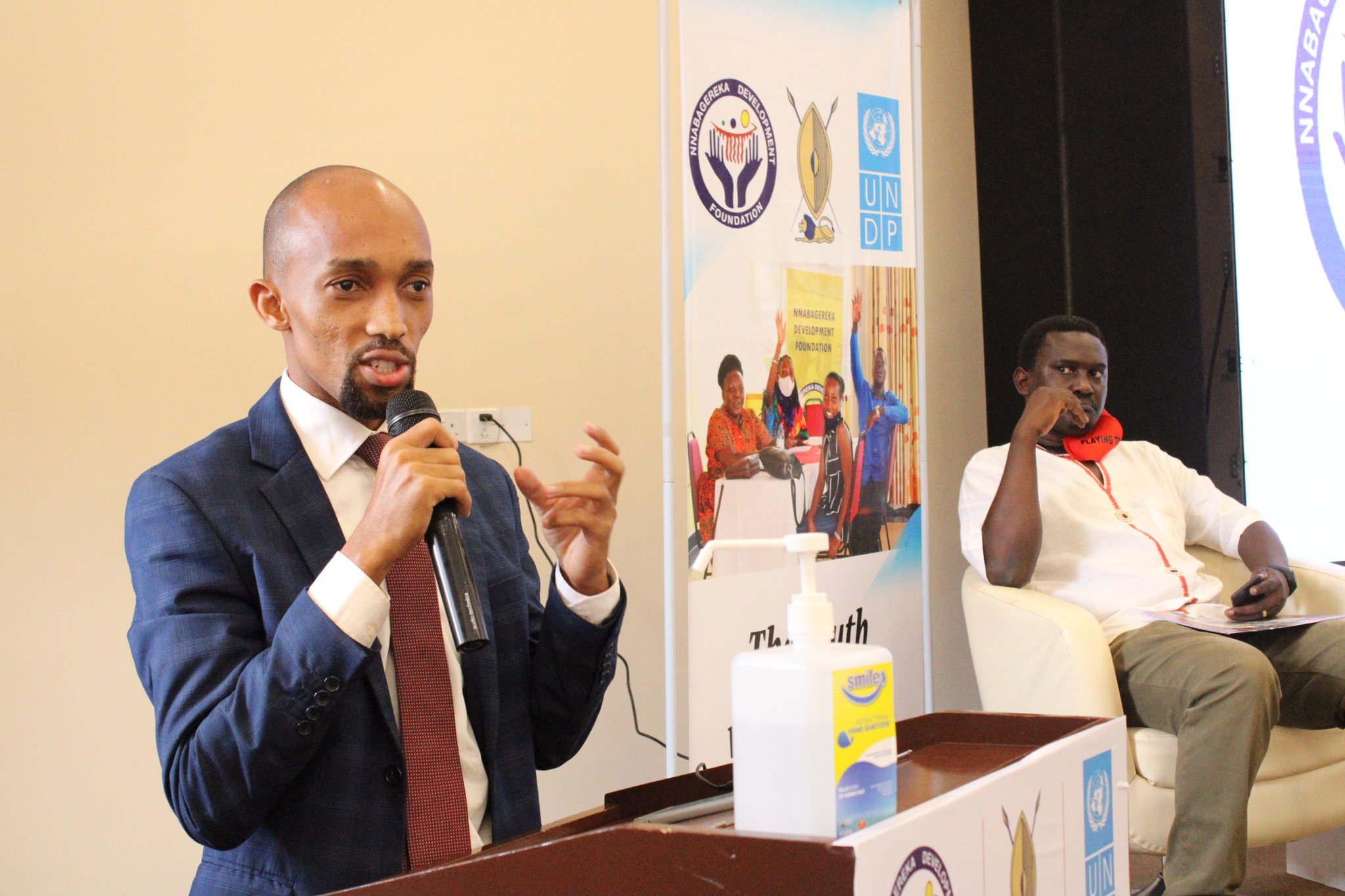 Aba Nnaabagereka Development Foundation babangudde abavubuka ku kukuuma emirembe