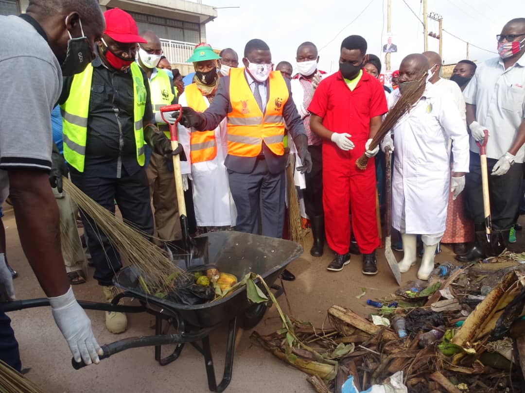 Bulungibwansi siwa bijaguzo byokka – Owek. Kaawaase
