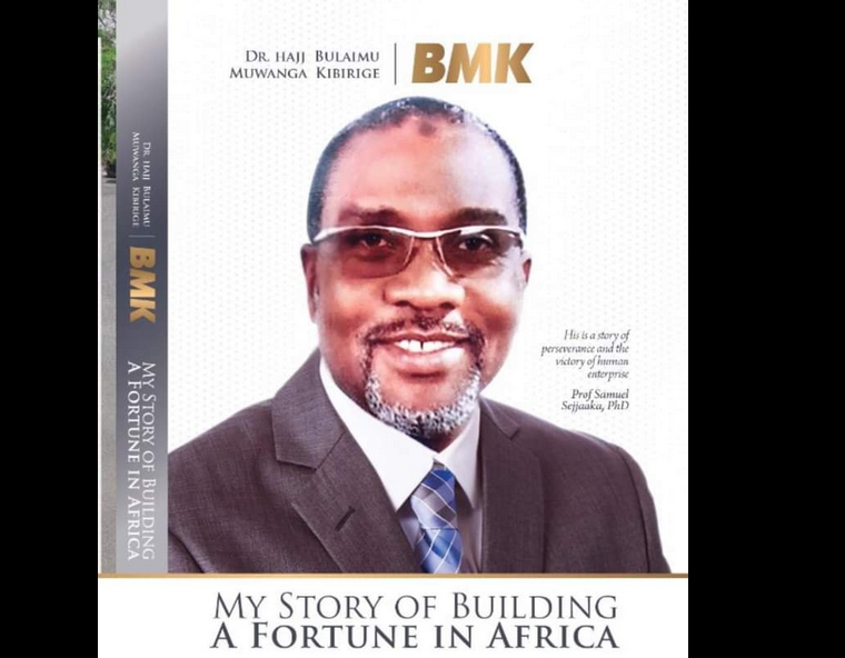 Katikkiro Mayiga waakutongoza akatabo k’olugenda lw’Omugagga BMK