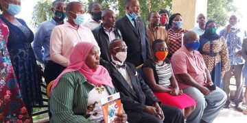 RDC  Bamwine atabukidde abazadde ku nkuza y’abaana