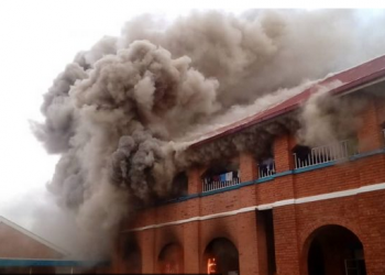 Omuliro gusaanyizzaawo bya bukadde ku Kings College Buddo