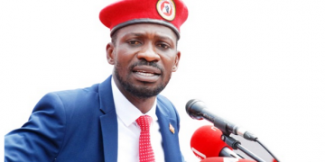 Bobi Wine asanyukidde ekkoligo Amerika ly’etadde ku banene mu Uganda