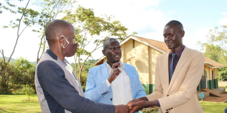Obwakabaka  budduukiridde ewangula owa NRM kitaawe n’agaana okumuweerera