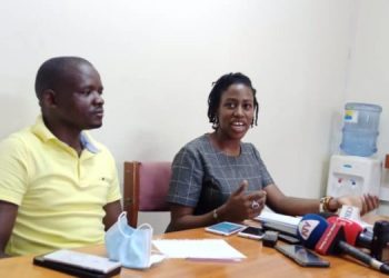 Omubaka Kinyamatama alangiridde okuvuganya Kadaga ku Bwasipiika