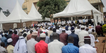 Ekisiibo kitandika nkya, Taraweeh yakusaalira waka
