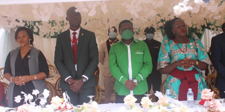 Mao akunze aba DP okumalirira babanje ebintu bya Buganda