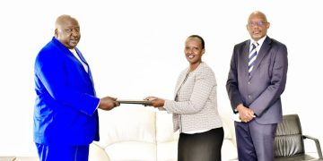 Abakugu balabudde ku kya Mutabani wa Kuteesa ne Mwannyina okufuulibwa b’Ambasada