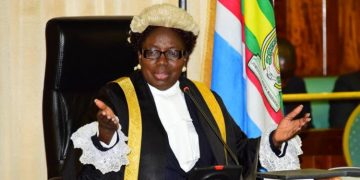 Kadaga atabukidde ababaka abawakanya emisolo emipya; Mwagala gavumenti eziggye wa?