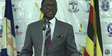 Katikkiro  Mayiga yeekokkodde bannabyabufuzi abaagala abalwanire entalo zaabwe