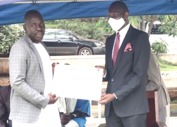 Minisita Kiyimba asabye abaami ba Kabaka okusembeza be bakulembera