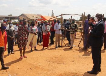 RDC Bamwine ayimirizza abazimba akatale, Mmeeya Namayanja n’awera