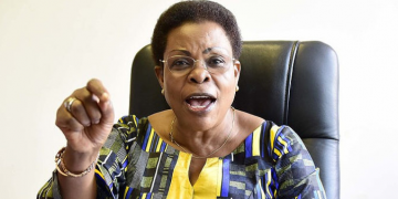 Beti Kamya agudde mubintu; Museveni amulonze ku bwa Kaliisoliiso