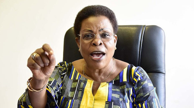 Beti Kamya agudde mubintu; Museveni amulonze ku bwa Kaliisoliiso