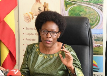 Minisita Nabakooba aweze omuntu yenna okusengulwa ku ttaka mu muggalo