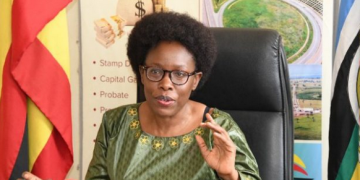 Minisita Nabakooba aweze omuntu yenna okusengulwa ku ttaka mu muggalo