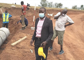 Bannabuddu basabiddwa Bulungibwansi bamutandikire  mu maka gaabwe