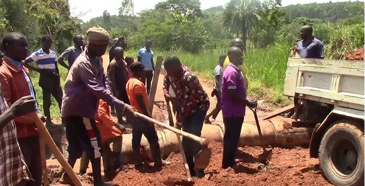 Ab’e Mityana balaajanye ku nguudo embi