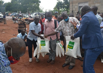 Abataka bagabidde abazzukulu emmere