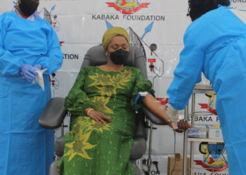 Nnaabagereka akunze abantu  okugaba omusaayi kitaase obulamu