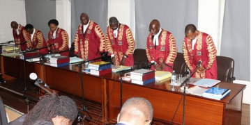 Abaakwatibwa nga babba obuwumbi mu URA basibiddwa emyaka 20