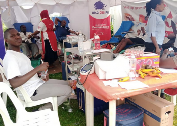 Bannayuganda basabiddwa okwettanira okugaba omusaayi