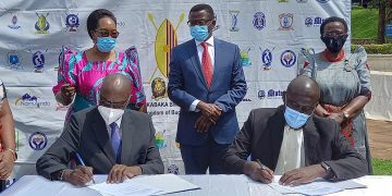 Katikkiro Mayiga atongozza eng’oma Ggwangamujje okulwanyisa COVID-19