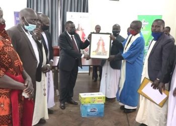 Abazadde basabiddwa obutatuuza baana naye babasomeseze awaka