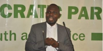 DP esabye gavumenti eyambe bannayuganda bamusigansimbi okuziba eddibu lya bagwira abagenze