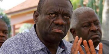 Dr. Besigye agamba gavumenti emanyi abatemu b’ebijambiya