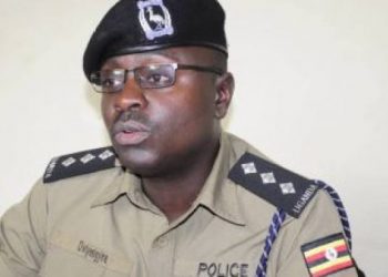 Bakutte 6 ababadde batambula n’ebijambiya