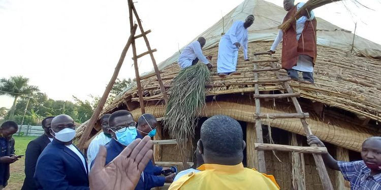Omulimu gw’okusereka Amasiro g’e Kasubi gutandise