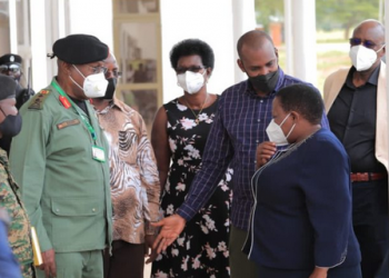 Ssaabaminisita Nabbanja alabudde abakozi ba gavumenti ku nsimbi ezisaasaanyizibwa mu misomo egitaggwa