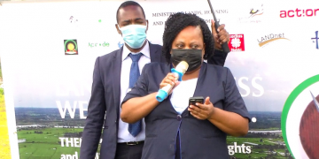 Abakulembeze e Mityana balabudde gavumenti obuteetantala kuyingirira ttaka lya mayiro