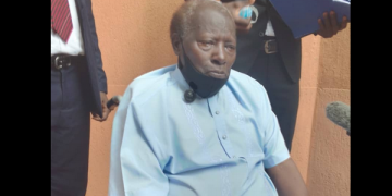 Prof. Kanyeihamba agamba bannamateeka be badduse nga batya Museveni mu gw’okweyimirirwa