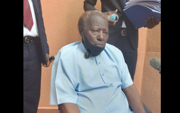 Prof. Kanyeihamba agamba bannamateeka be badduse nga batya Museveni mu gw’okweyimirirwa