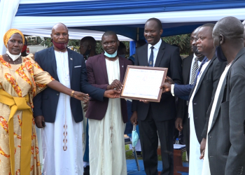 Ettaka lya mayiro teribangako kizibu kya Uganda – Minisita Kiyimba