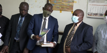 Obwakabaka bulonze olukiiko olugenda okwekenneenya amateeka g’omupiira gw’amasaza