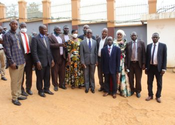 BLB ebangudde abaami ba Kabaka ku ttaka