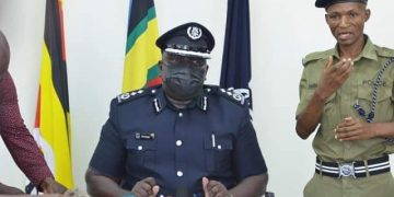 Poliisi egamba abantu 6 be bafiiridde mu bbomu, ebipya bizuuse