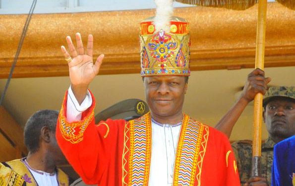 Ssaabasajja Kabaka asiimye okulabikako ng’aggulawo Olukiiko