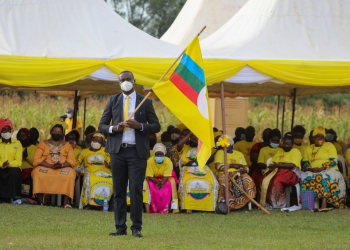 Munna NRM Muwonge alangiriddwa ku bwassentebe bw’e Kayunga, Nakweede abigaanye