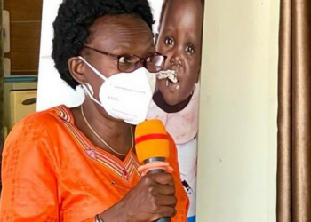 Abakulira abasawo baagala Minisita Aceng ne Dr. Mwebesa balekulire lwa kulemwa mirimu