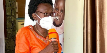 Abakulira abasawo baagala Minisita Aceng ne Dr. Mwebesa balekulire lwa kulemwa mirimu