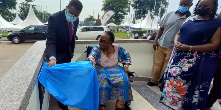 Katikkiro Mayiga asabye bannayuganda okussa ekitiibwa ku ddembe ly’abaliko obulemu