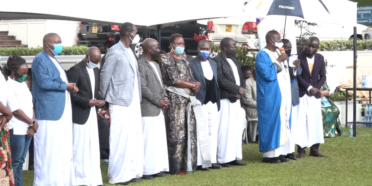 Katikkiro aggaddewo Oluwalo, asabye abantu okunywerera ku Kabaka