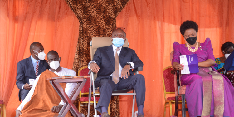 Kabaka yeetabye ku mukolo gw’ennyimba z’Amazaalibwa ga Yesu Kristo