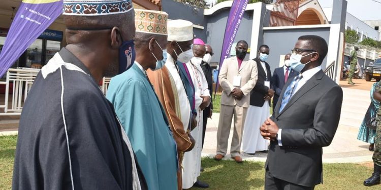 Obuwangwa n’eddiini omutali byankulaakulana bizing’ama – Owek. Mayiga